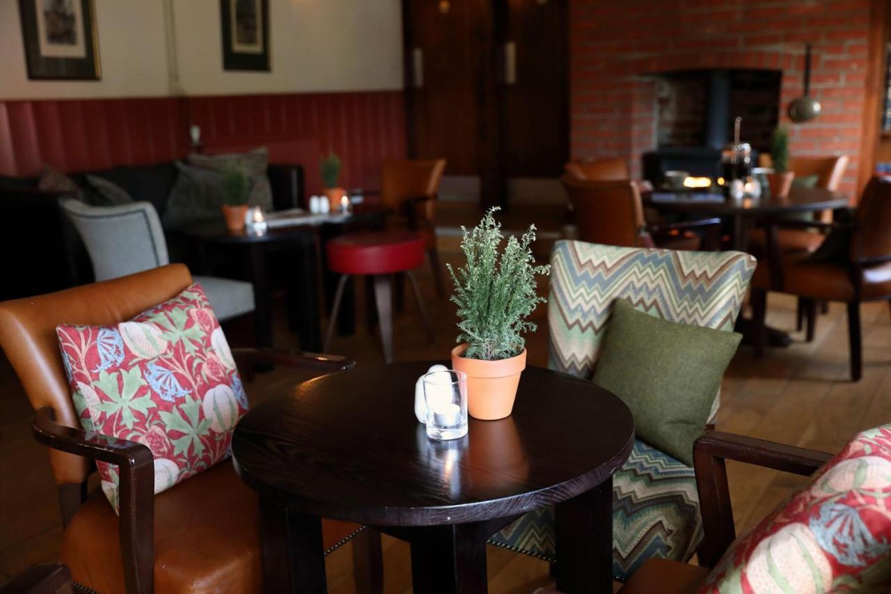 The Rising Sun Hotel Coltishall Екстериор снимка