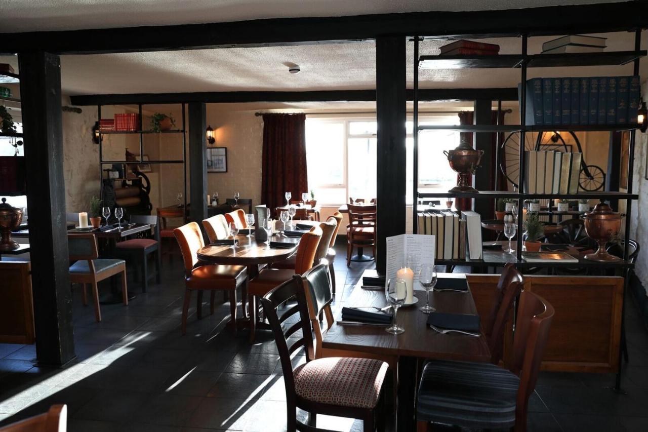 The Rising Sun Hotel Coltishall Екстериор снимка