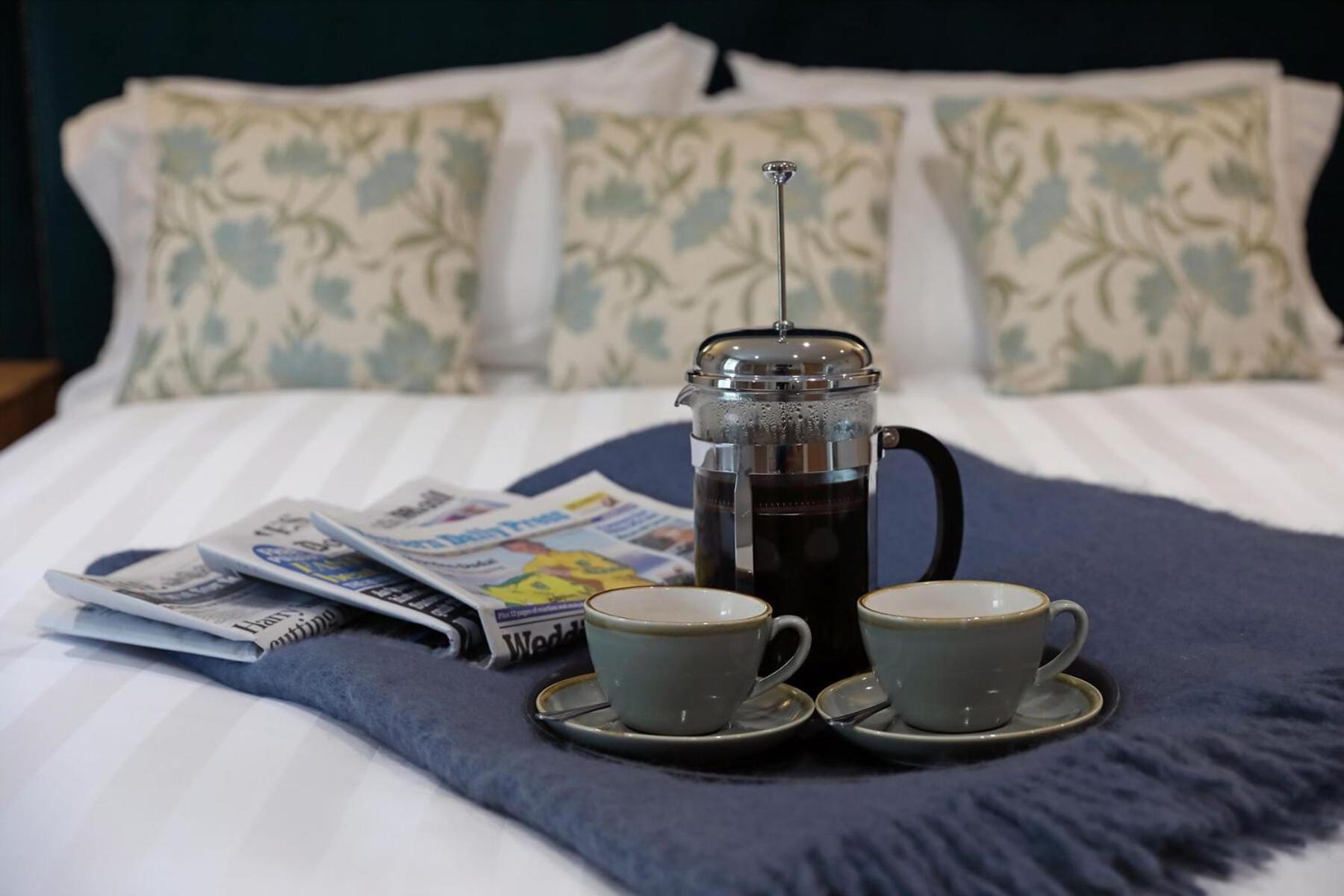 The Rising Sun Hotel Coltishall Стая снимка