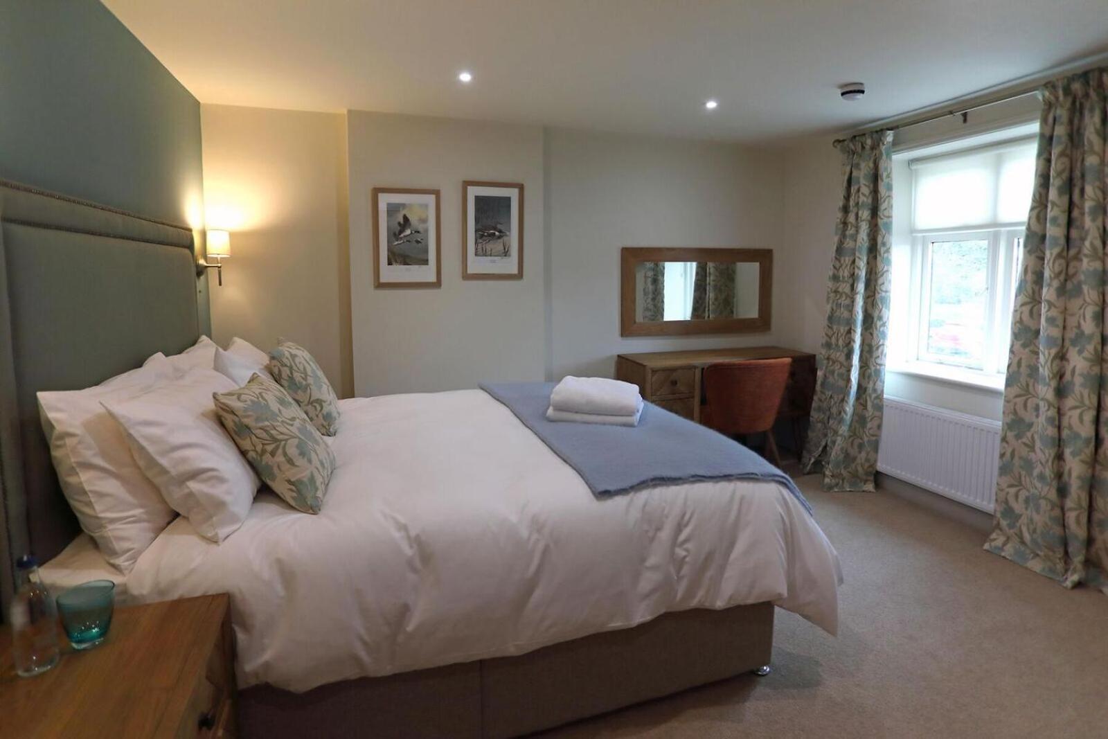 The Rising Sun Hotel Coltishall Стая снимка